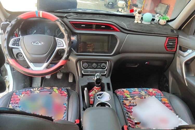 Used Chery Tiggo 3 2016 1.6L Manual ZhiShang Edition Center Console
