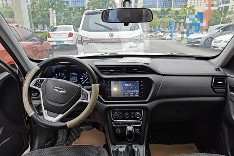 Used Chery Tiggo 3 2016 1.6L CVT ZhiShang Edition Center Console