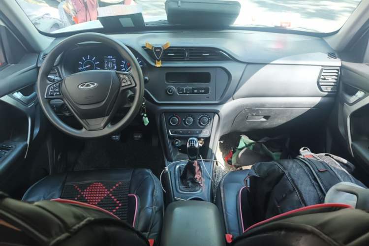Used Chery Tiggo 3 2016 1.6L Manual Fashion Edition Center Console