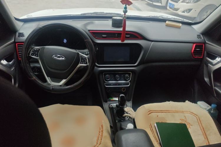 Used Chery Tiggo 3 2016 1.6L CVT ZhiShang Edition Center Console