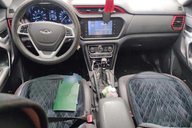 Used Chery Tiggo 3 2016 1.6L CVT ZhiShang Edition Center Console
