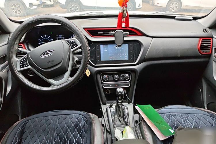 Used Chery Tiggo 3 2016 1.6L CVT ZhiShang Edition Center Console