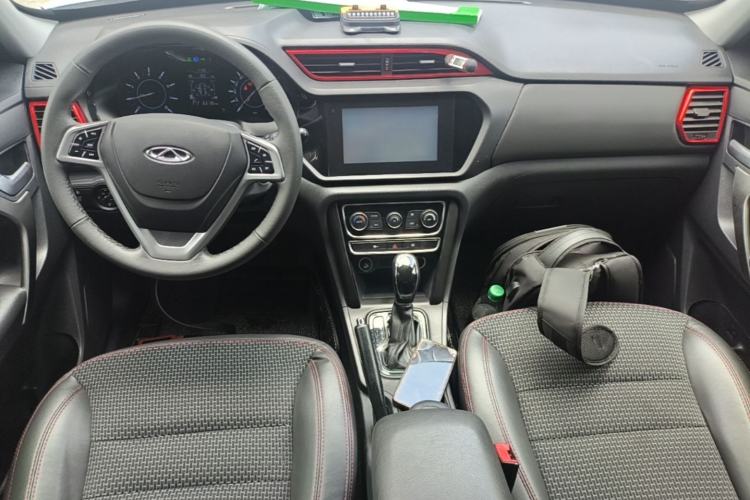Used Chery Tiggo 3 2016 1.6L CVT ZhiShang Edition Center Console