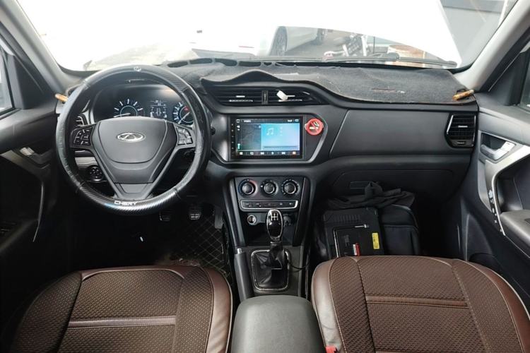 Used Chery Tiggo 3 2016 1.6L Manual Fashion Edition Center Console