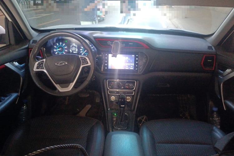 Used Chery Tiggo 3 2016 1.6L CVT ZhiShang Edition Center Console
