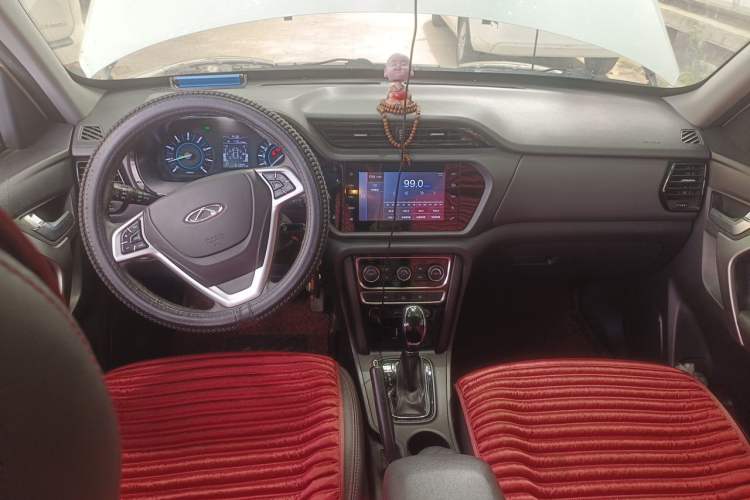 Used Chery Tiggo 3 2016 1.6L CVT ZhiShang Edition Center Console