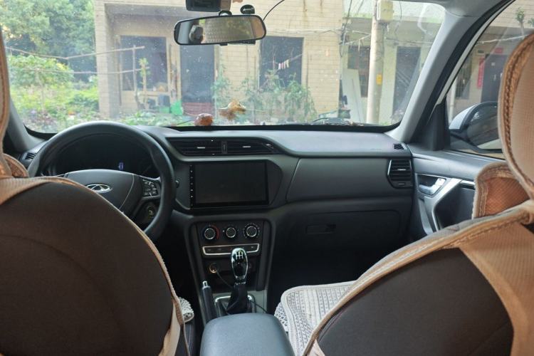 Used Chery Tiggo 3 2016 1.6L Manual Fashion Edition Center Console