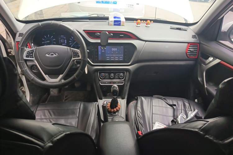 Used Chery Tiggo 3 2016 1.6L Manual ZhiShang Edition Center Console