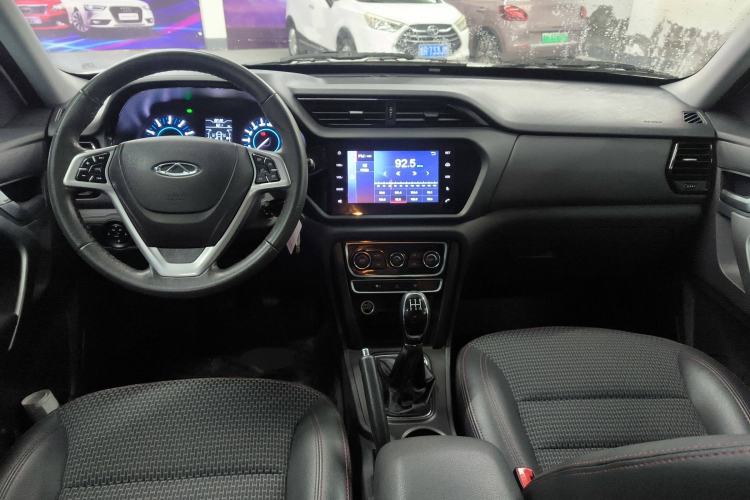 Used Chery Tiggo 3 2016 1.6L Manual ZhiShang Edition Center Console