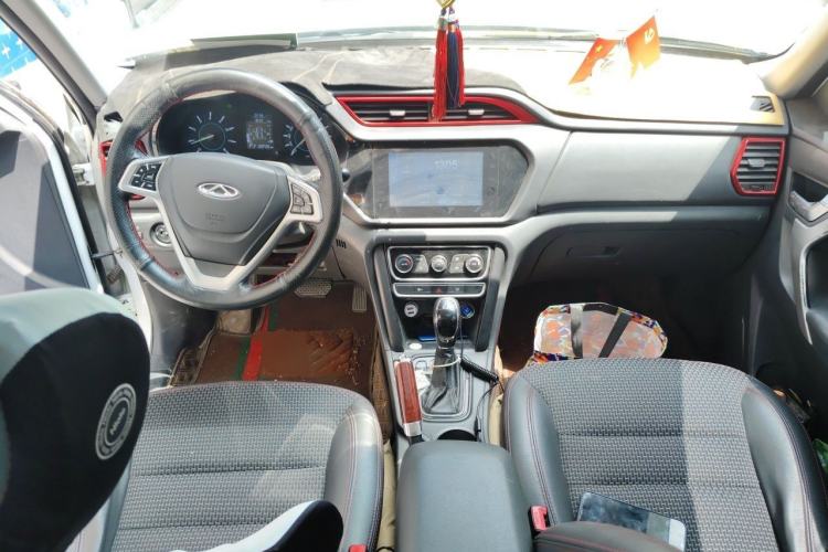 Used Chery Tiggo 3 2016 1.6L CVT ZhiShang Edition Center Console
