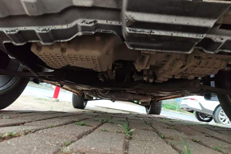 Used Chery Tiggo 3 2016 1.6L CVT ZhiShang Edition Chassis Front