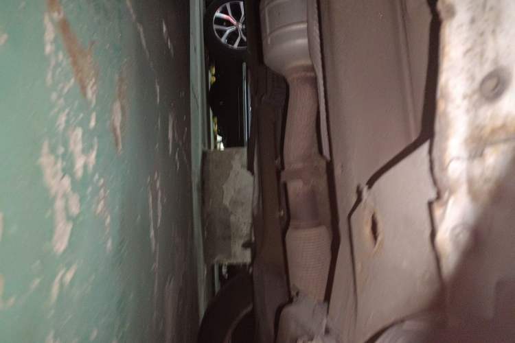 Used Chery Tiggo 3 2016 1.6L Manual ZhiShang Edition Chassis Front Right