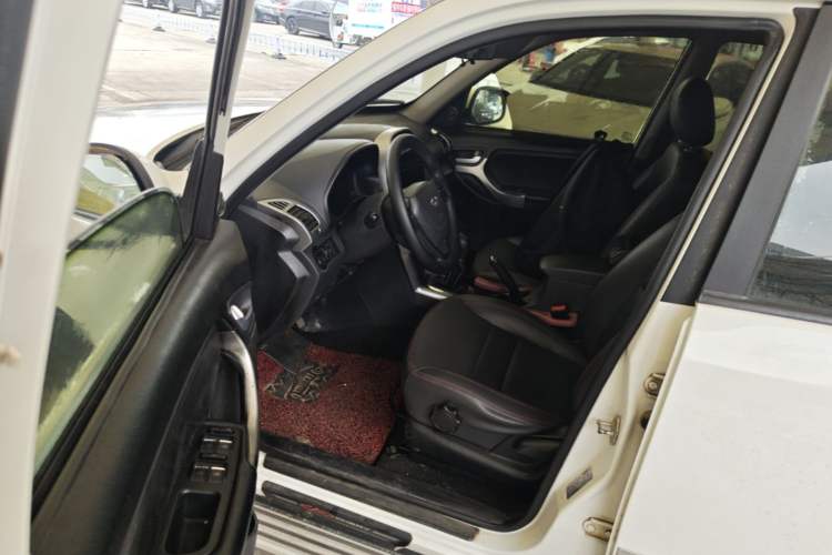 Used Chery Tiggo 3 2016 1.6L Manual ZhiShang Edition Driver Seat