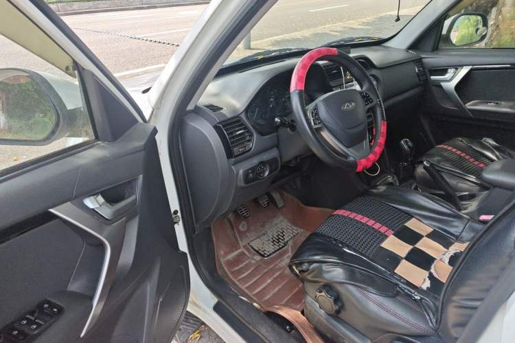 Used Chery Tiggo 3 2016 1.6L Manual ZhiShang Edition Driver Seat