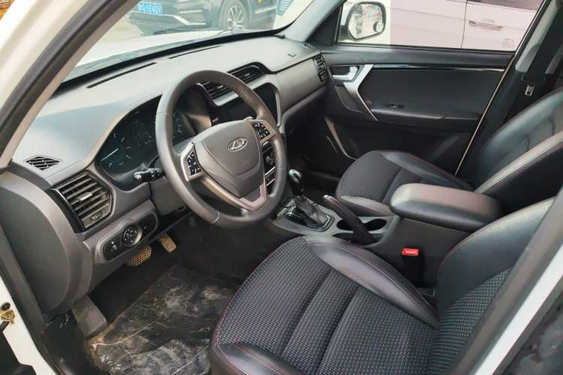 Used Chery Tiggo 3 2016 1.6L CVT ZhiShang Edition Driver Seat