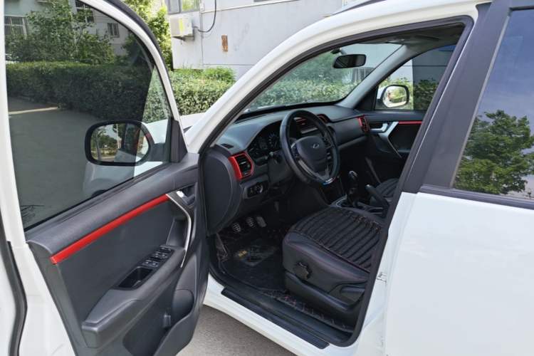 Used Chery Tiggo 3 2016 1.6L Manual ZhiShang Edition Driver Seat