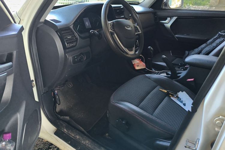 Used Chery Tiggo 3 2016 1.6L Manual ZhiShang Edition Driver Seat