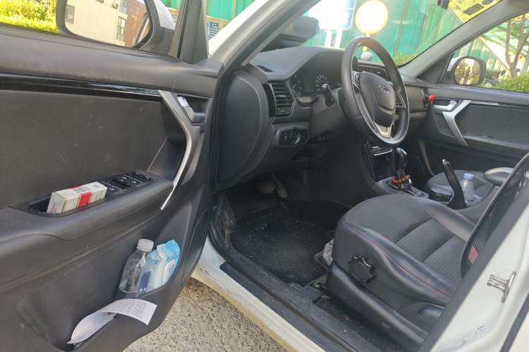 Used Chery Tiggo 3 2016 1.6L CVT ZhiShang Edition Driver Seat