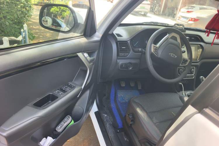 Used Chery Tiggo 3 2016 1.6L Manual ZhiShang Edition Driver Seat