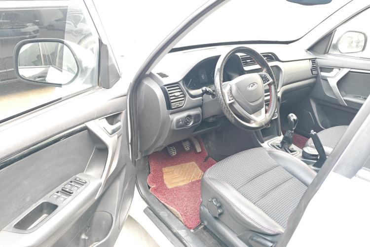 Used Chery Tiggo 3 2016 1.6L Manual ZhiShang Edition Driver Seat