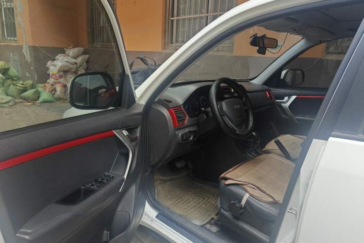 Used Chery Tiggo 3 2016 1.6L CVT ZhiShang Edition Driver Seat