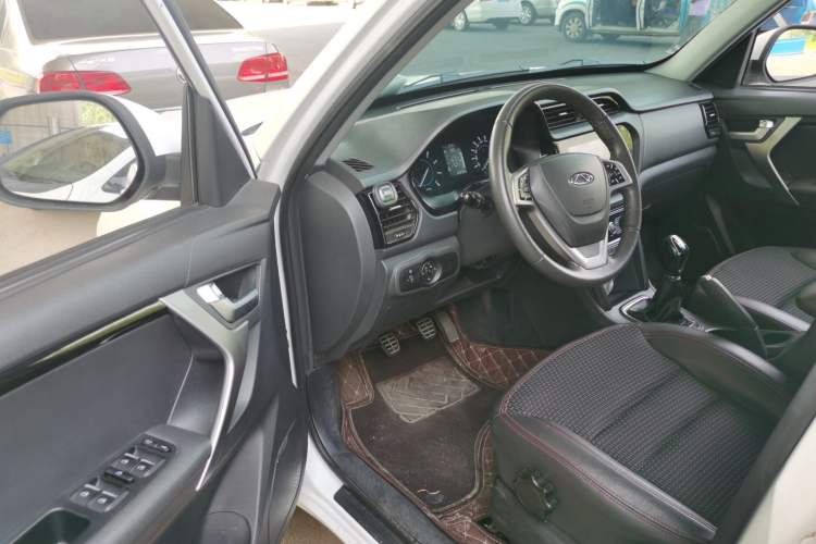 Used Chery Tiggo 3 2016 1.6L Manual ZhiShang Edition Driver Seat