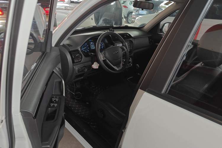 Used Chery Tiggo 3 2016 1.6L Manual ZhiShang Edition Driver Seat