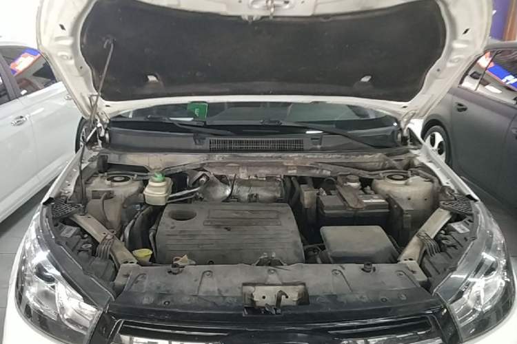 Used Chery Tiggo 3 2016 1.6L CVT ZhiShang Edition Engine Bay