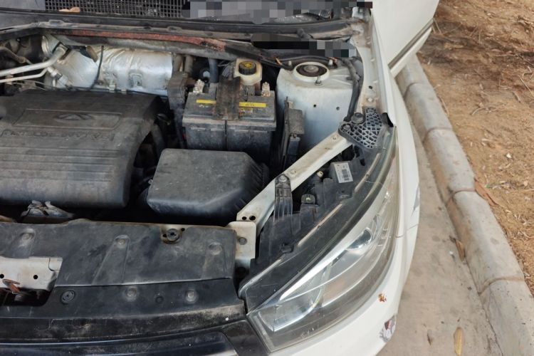 Used Chery Tiggo 3 2016 1.6L CVT ZhiShang Edition Engine Bay Left