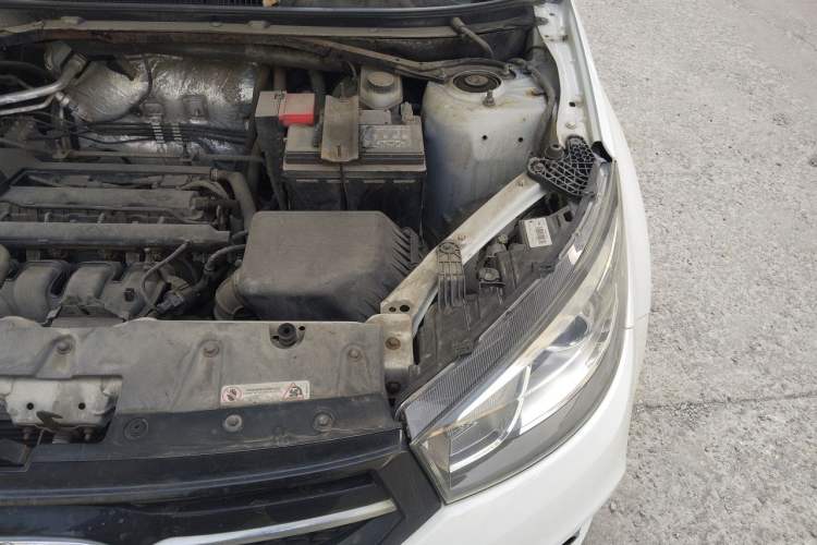 Used Chery Tiggo 3 2016 1.6L Manual Fashion Edition Engine Bay Left