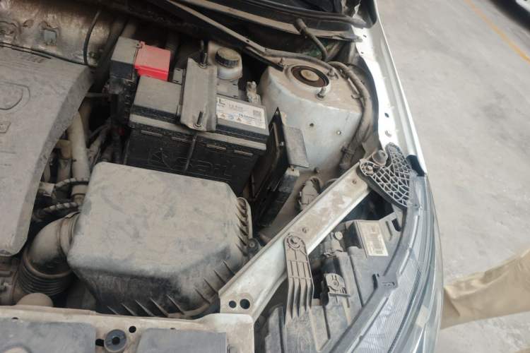 Used Chery Tiggo 3 2016 1.6L CVT ZhiShang Edition Engine Bay Left