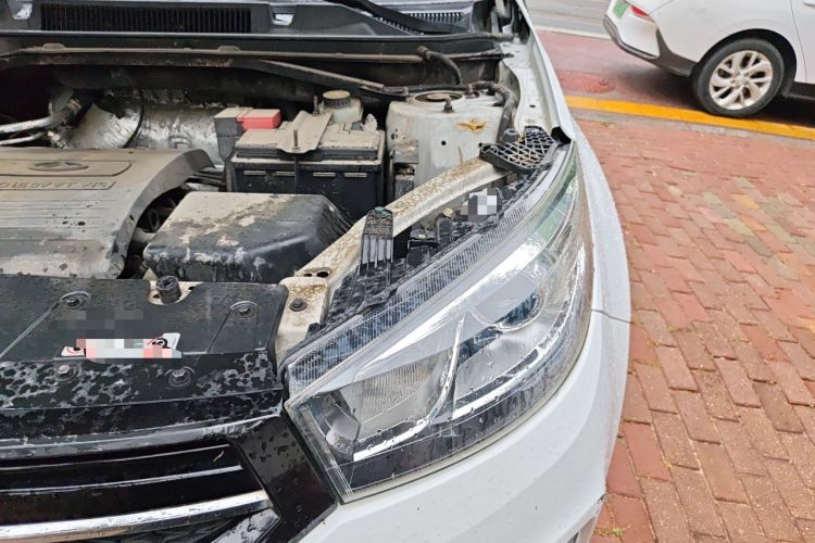 Used Chery Tiggo 3 2016 1.6L CVT ZhiShang Edition Engine Bay Left