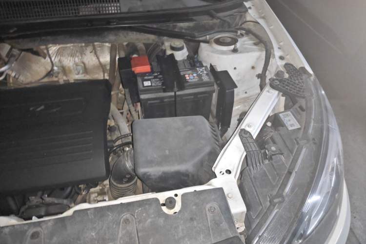 Used Chery Tiggo 3 2016 1.6L CVT ZhiShang Edition Engine Bay Left