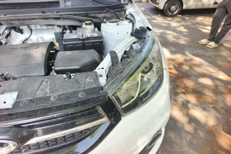 Used Chery Tiggo 3 2016 1.6L Manual ZhiShang Edition Engine Bay Left