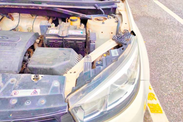 Used Chery Tiggo 3 2016 1.6L CVT ZhiShang Edition Engine Bay Left