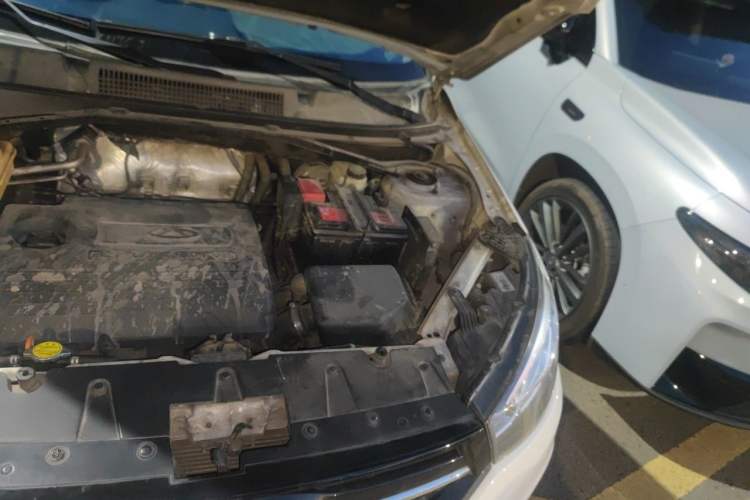 Used Chery Tiggo 3 2016 1.6L CVT ZhiShang Edition Engine Bay Left