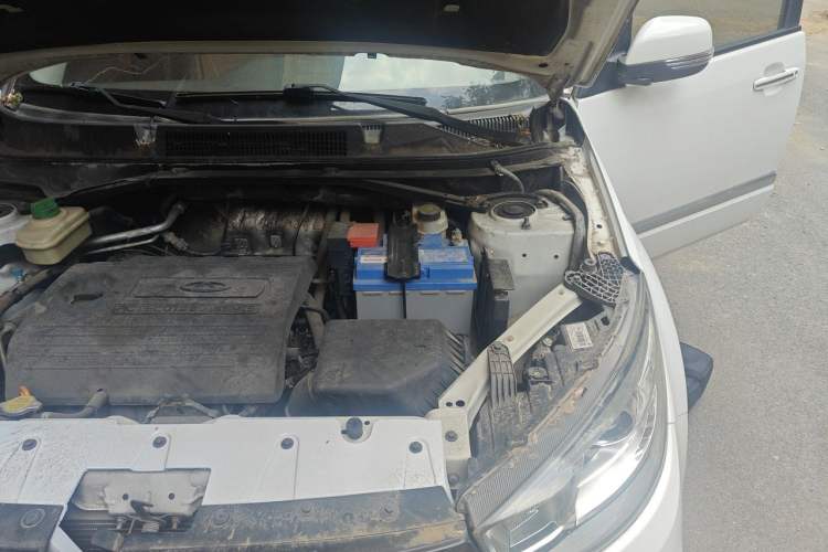 Used Chery Tiggo 3 2016 1.6L CVT ZhiShang Edition Engine Bay Left