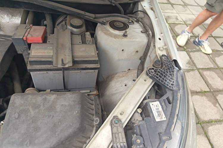 Used Chery Tiggo 3 2016 1.6L Manual ZhiShang Edition Engine Bay Left