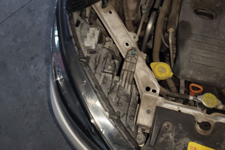 Used Chery Tiggo 3 2016 1.6L CVT ZhiShang Edition Engine Bay Right
