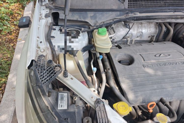 Used Chery Tiggo 3 2016 1.6L Manual ZhiShang Edition Engine Bay Right