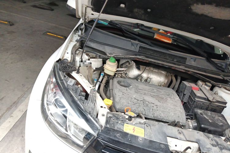 Used Chery Tiggo 3 2016 1.6L Manual ZhiShang Edition Engine Bay Right