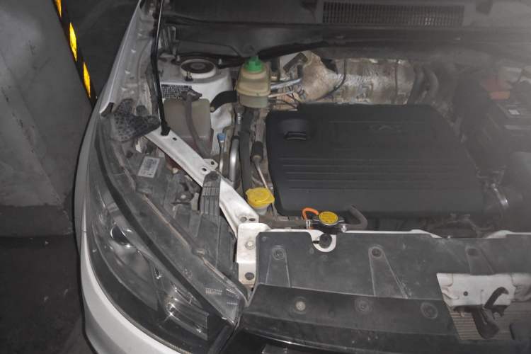 Used Chery Tiggo 3 2016 1.6L CVT ZhiShang Edition Engine Bay Right