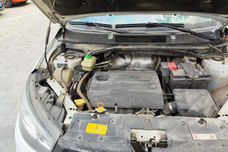 Used Chery Tiggo 3 2016 1.6L Manual ZhiShang Edition Engine Bay Right