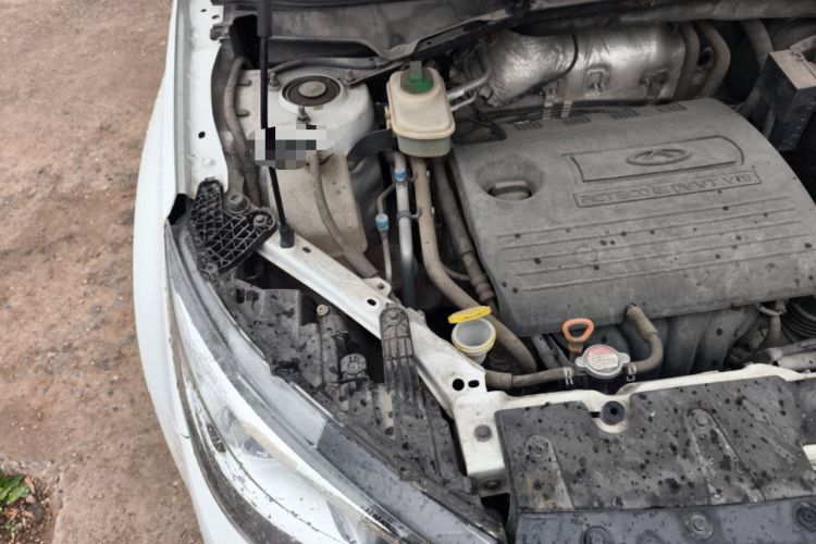 Used Chery Tiggo 3 2016 1.6L Manual ZhiShang Edition Engine Bay Right