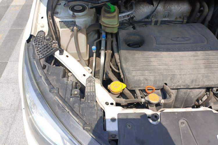 Used Chery Tiggo 3 2016 1.6L Manual ZhiShang Edition Engine Bay Right