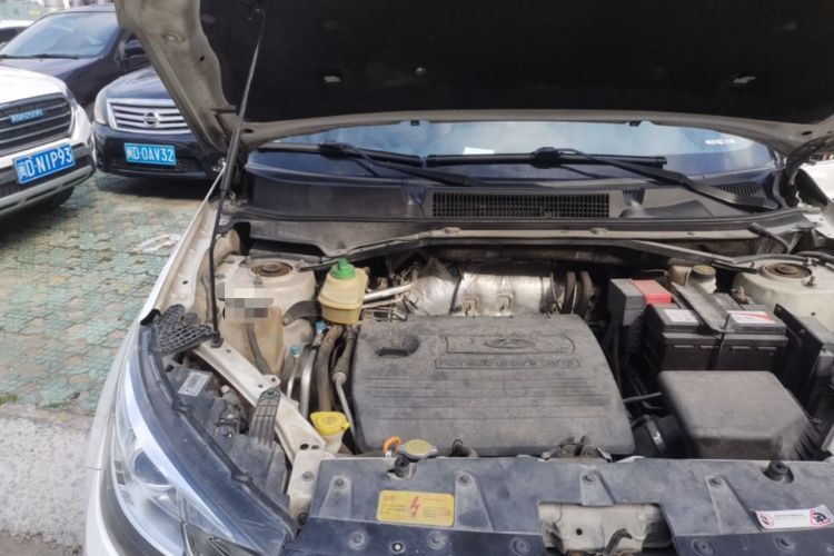 Used Chery Tiggo 3 2016 1.6L CVT ZhiShang Edition Engine Bay Right