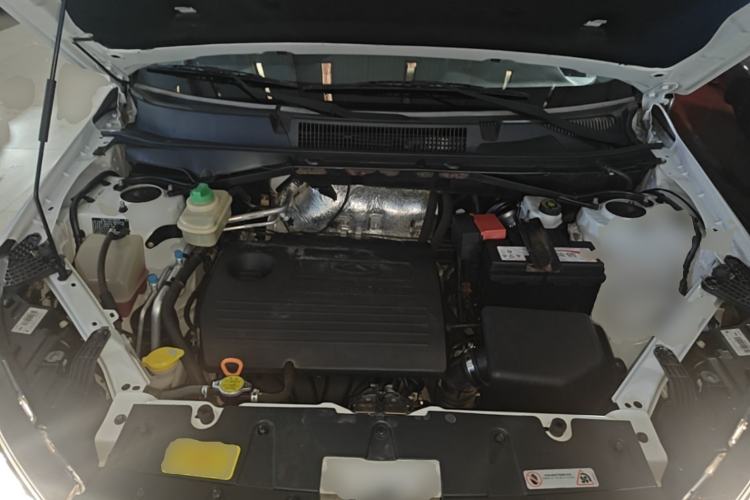 Used Chery Tiggo 3 2016 1.6L Manual ZhiShang Edition Engine Bay