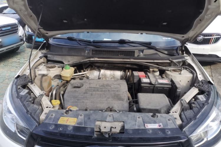 Used Chery Tiggo 3 2016 1.6L CVT ZhiShang Edition Engine Bay