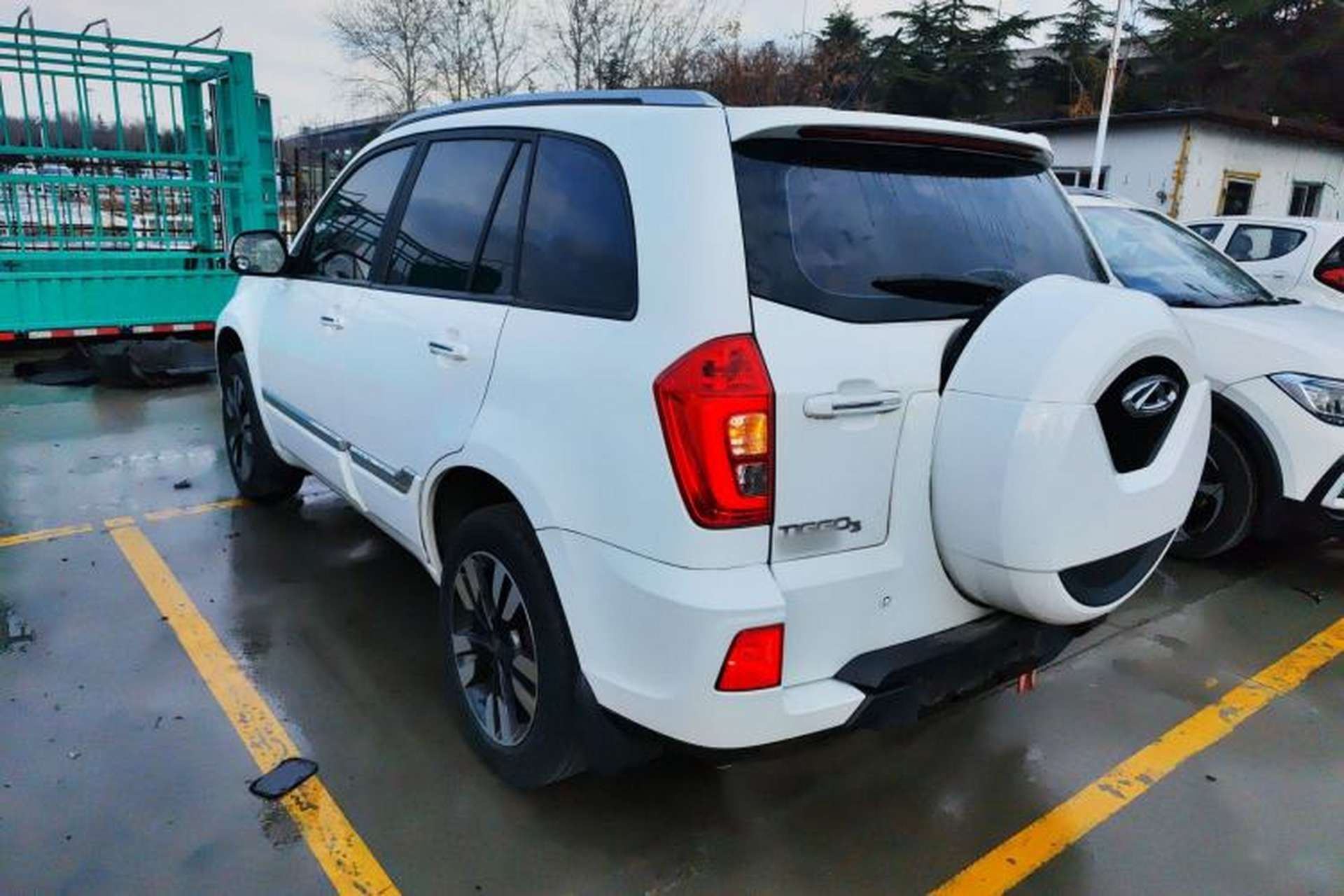 Used Chery Tiggo 3 2016 1.6L CVT ZhiShang Edition Exterior 2