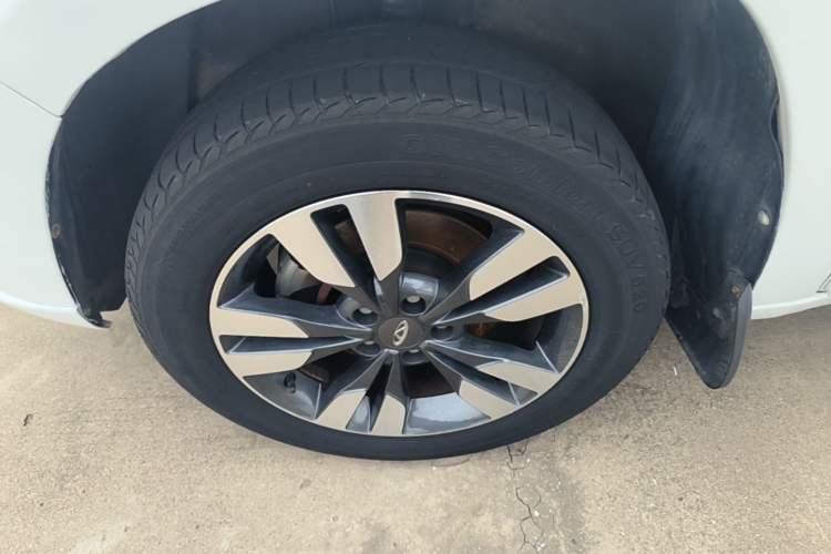 Used Chery Tiggo 3 2016 1.6L CVT ZhiShang Edition Exterior 4